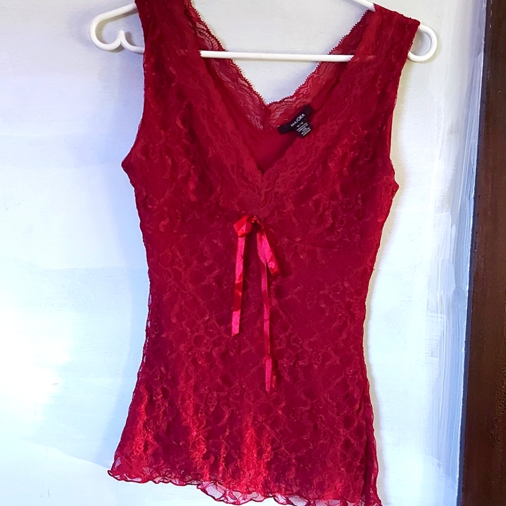 Stretch Lace V-Neck Tank Top